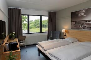 Hotel 6400