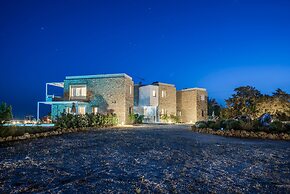 Cedar Bay Beachside Villas