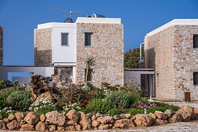 Cedar Bay Beachside Villas