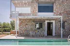 Cedar Bay Beachside Villas