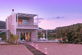 Cedar Bay Beachside Villas