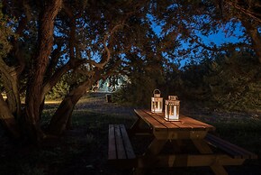 Cedar Bay Beachside Villas