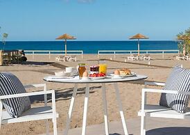 Cedar Bay Beachside Villas