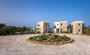 Cedar Bay Beachside Villas