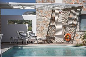 Cedar Bay Beachside Villas