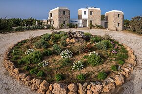 Cedar Bay Beachside Villas