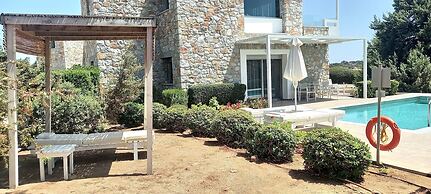 Cedar Bay Beachside Villas