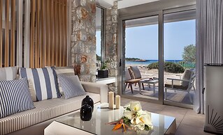 Cedar Bay Beachside Villas