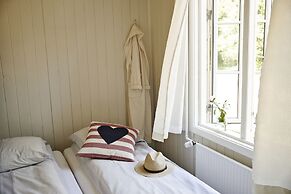 Rønne Vandrerhjem - Hostel