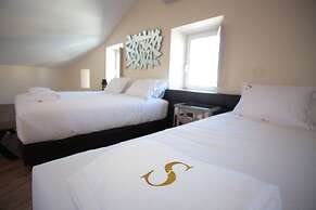 Sui7es Guest House Cascais