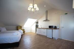 Sui7es Guest House Cascais