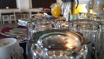 Sui7es Guest House Cascais