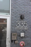 Living Suites Toronto - Queens Park