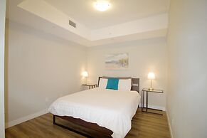 Living Suites Toronto - Queens Park