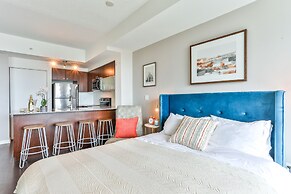 Liberty Village Condo w Parking