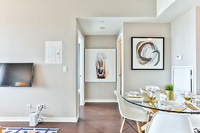 Liberty Village Condo w Parking