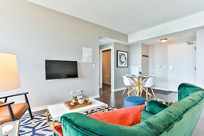 Liberty Village Condo w Parking