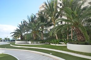 Riviera Luxury Living at the Decoplage