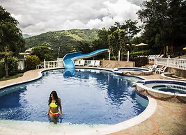 Hotel Villeta Resort