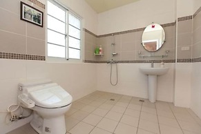 White Cotton Candy B&B