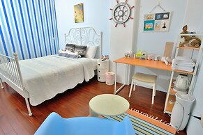 White Cotton Candy B&B