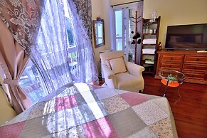 White Cotton Candy B&B