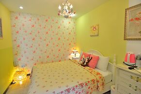 White Cotton Candy B&B