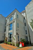 White Cotton Candy B&B