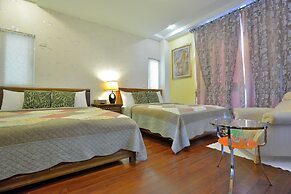 White Cotton Candy B&B