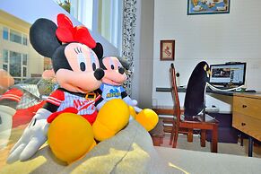 White Cotton Candy B&B