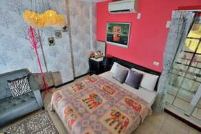 White Cotton Candy B&B