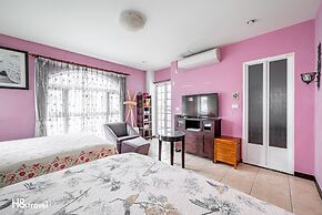 White Cotton Candy B&B