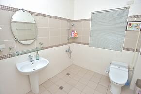 White Cotton Candy B&B