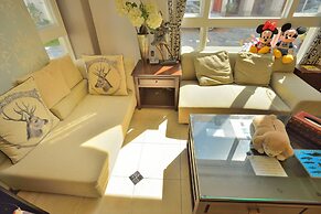 White Cotton Candy B&B