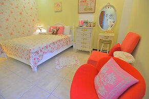 White Cotton Candy B&B