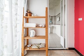 White Cotton Candy B&B