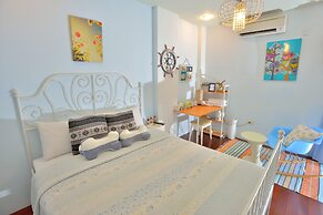 White Cotton Candy B&B