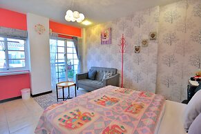 White Cotton Candy B&B