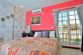 White Cotton Candy B&B