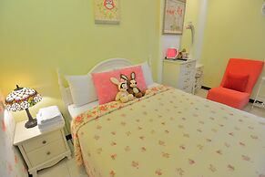 White Cotton Candy B&B