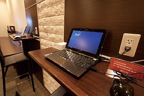 HEARTS Capsule Hotel & Spa Nakasu (Male Only)