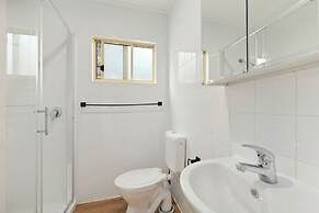 Flynns Beach Caravan Park