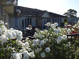 Grasslands Bed & Breakfast