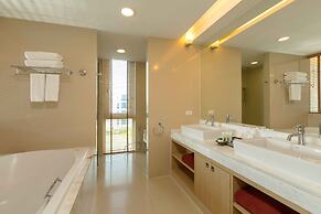 Splash Beach Resort, Mai Khao, Phuket