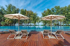 Splash Beach Resort, Mai Khao, Phuket