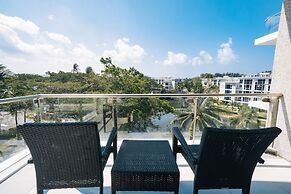 Splash Beach Resort, Mai Khao, Phuket