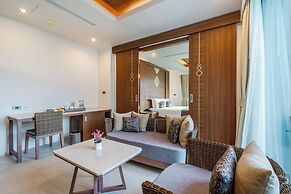 Splash Beach Resort, Mai Khao, Phuket