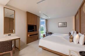 Splash Beach Resort, Mai Khao, Phuket