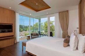 Splash Beach Resort, Mai Khao, Phuket