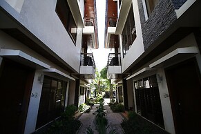 Hassaram Courtyard